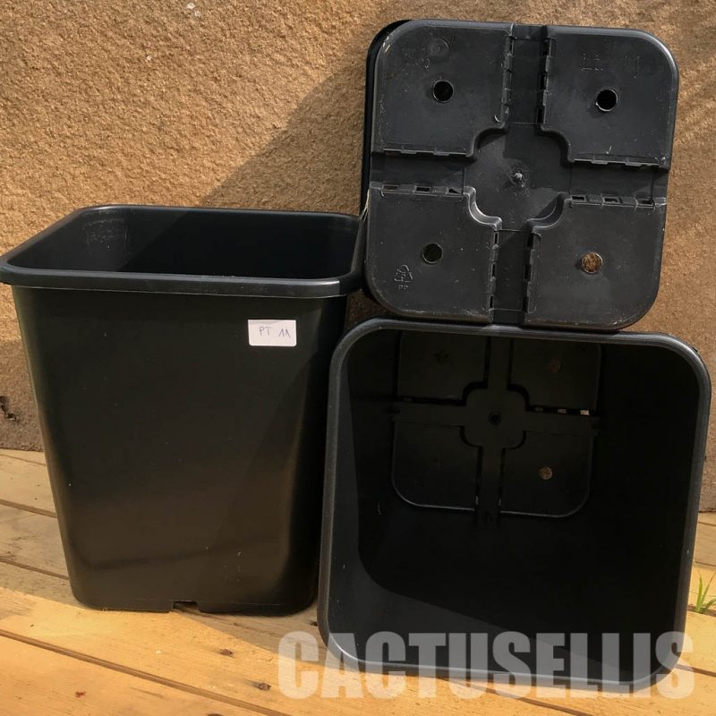 PT11b  Комплект от 5 саксии 22x22x26cm