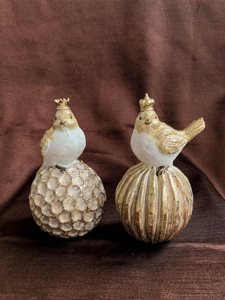 ART2014039b BIRD ON BALL - Image 2