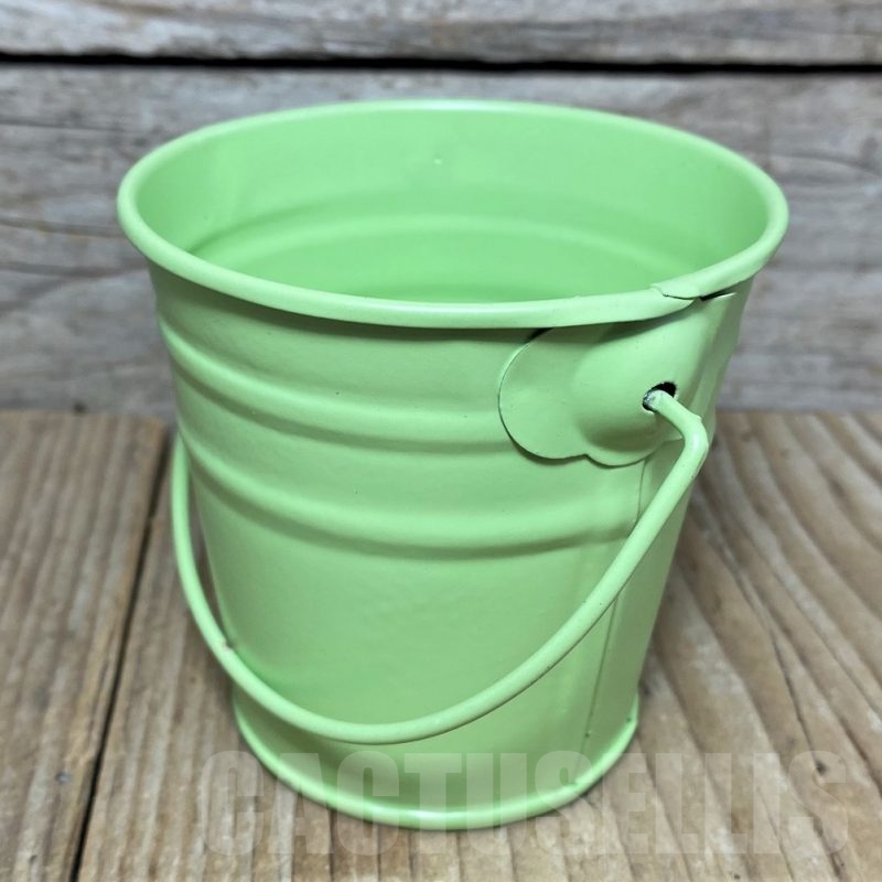 PT116 Метална кашпа, зелена, без отвор