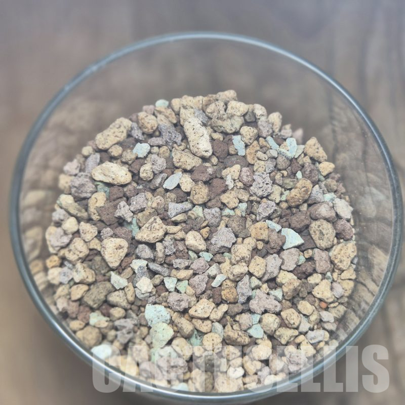 SF006  Едър Субстрат 33% пемза, 33% лава,33% зеолит 2 - 5 мм 2 ЛИТРА